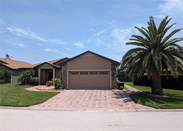 5384 Hogan Ln, Winter Haven, FL 33884 - photo 1