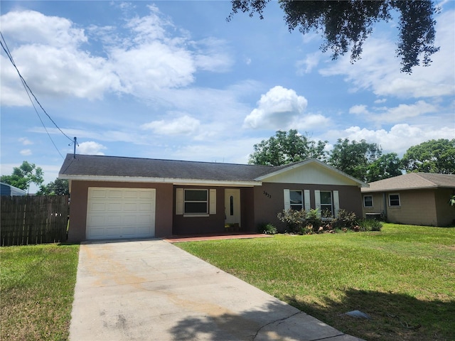 3933 Strickland Ct, Lakeland, FL 33812 - photo 2