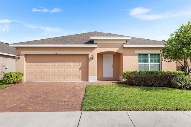 625 Ogelthorpe Dr, Davenport, FL 33897 - photo 2
