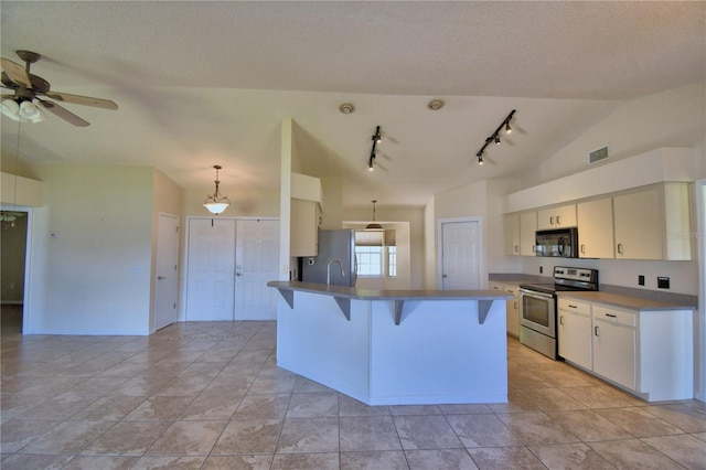 676 Berkley Pointe Dr, Auburndale, FL 33823 - photo 13
