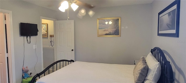 bedroom with ceiling fan