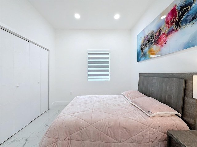 bedroom featuring a closet