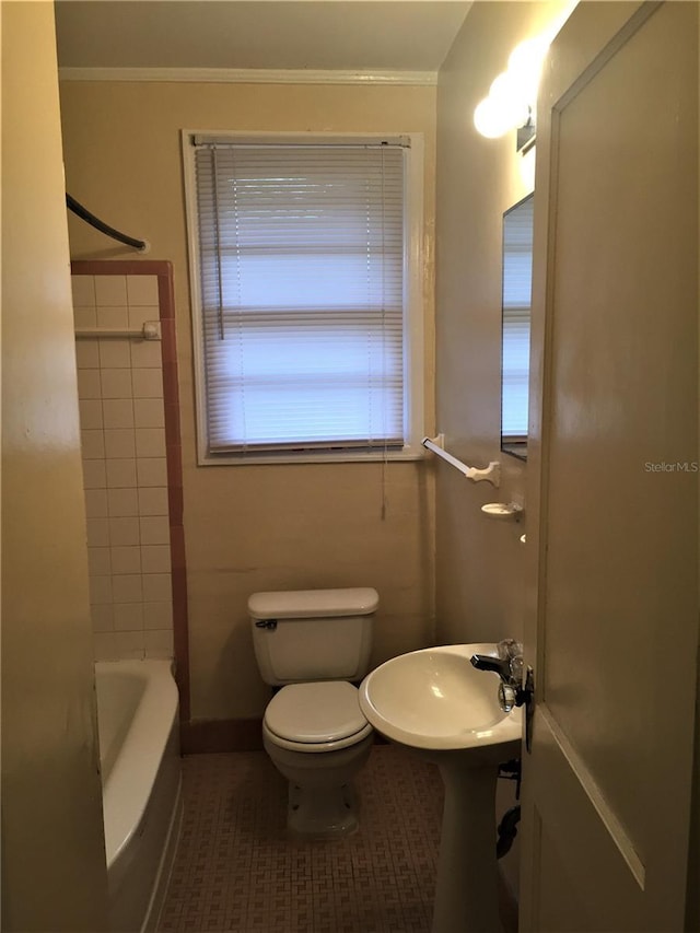 bathroom featuring toilet