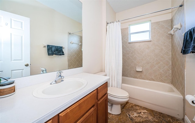3033 Stonegate Falls Dr, Land O Lakes, FL 34638 - bathroom featuring shower / bath combo with shower curtain, toilet, and vanity