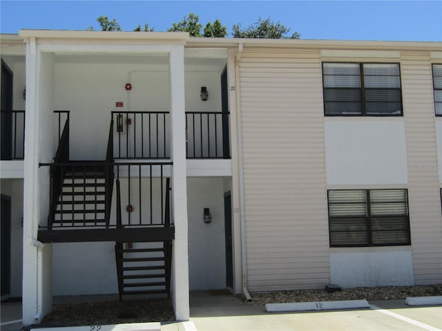 3102 W Horatio St Unit 12, Tampa, FL 33609 - view of property with uncovered parking