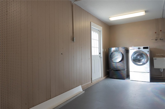 3426 Somerset Ave, Deltona, FL 32738 - laundry room with separate washer and dryer, a sink, and laundry area