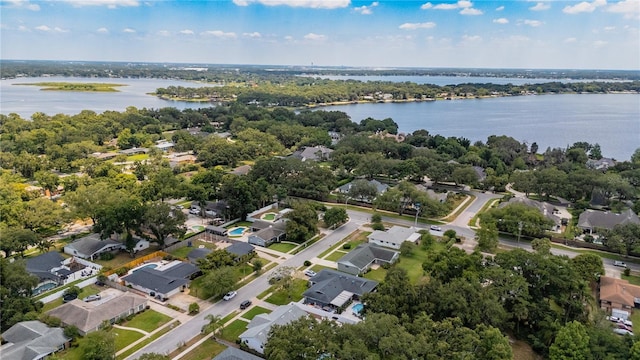 4514 Crichton Ln, Orlando, FL 32806 - view of property location featuring a large body of water and nearby suburban area