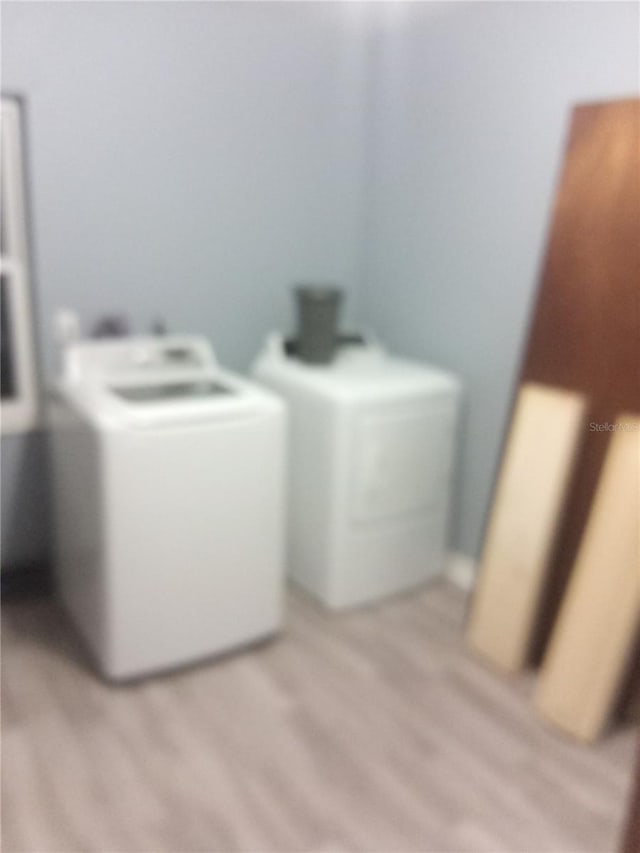 2822 S Dean Rd, Orlando, FL 32825 - laundry area featuring separate washer and dryer