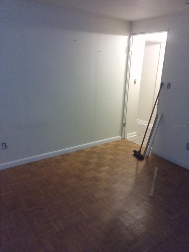 2822 S Dean Rd, Orlando, FL 32825 - spare room featuring baseboards