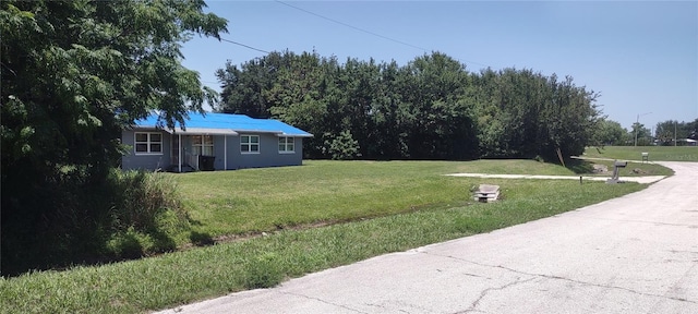 2822 S Dean Rd, Orlando, FL 32825 - view of grassy yard