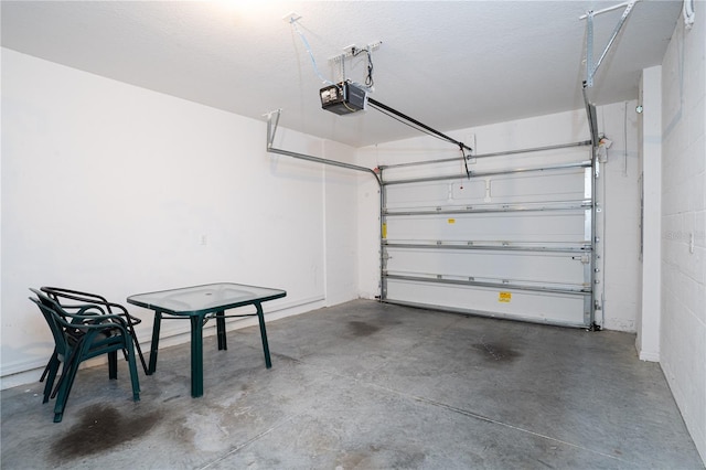 3850 Hampstead Ln, Lakeland, FL 33810 - garage with a garage door opener