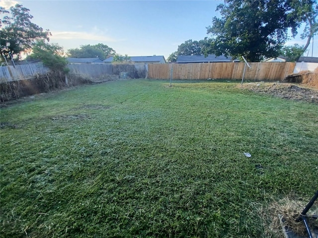 5390 Botany Ct, Orlando, FL 32811 - view of fenced backyard