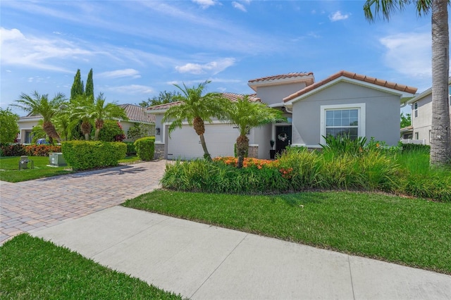 5508 Pamplona Way, Sarasota, FL 34233 - photo 1