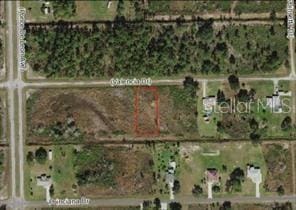 Listing photo 3 for 313 Valencia Dr, Indian Lake Estates FL 33855