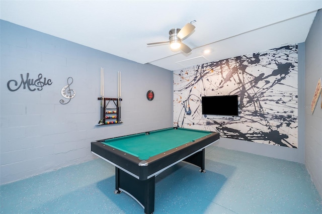 recreation room with billiards and ceiling fan