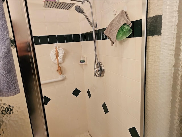 interior space featuring a tile shower