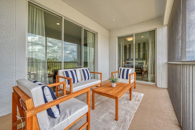 balcony featuring an outdoor hangout area