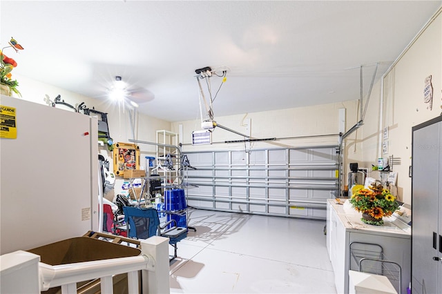 garage with independent washer and dryer