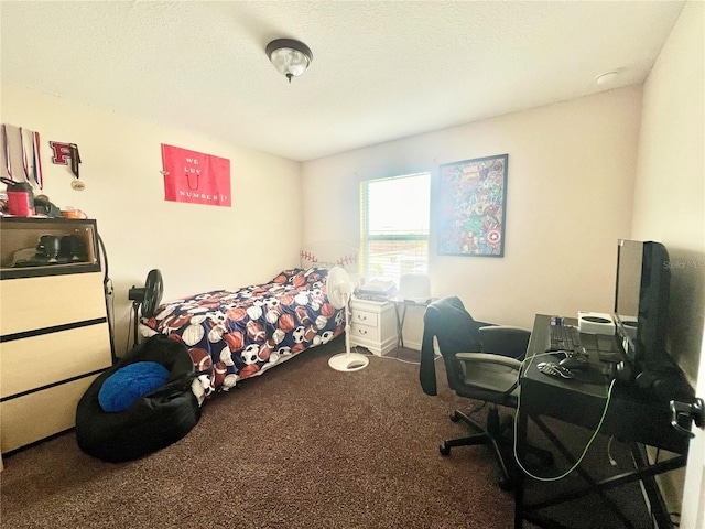 bedroom featuring carpet flooring