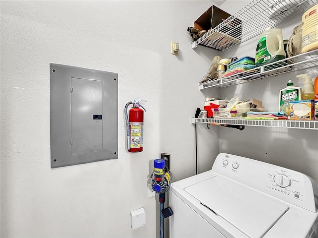 laundry room with washer / clothes dryer