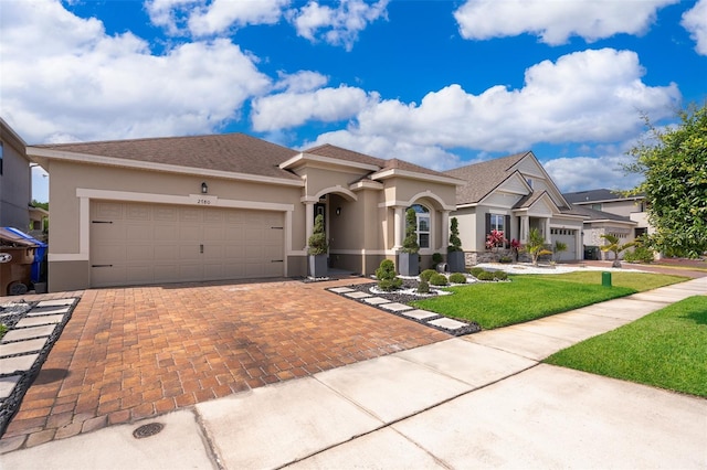 view of front of house featuring a garage