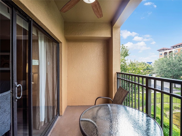 balcony featuring ceiling fan