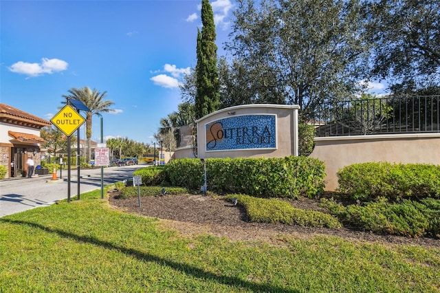 view of community / neighborhood sign