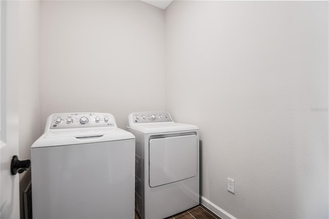 laundry room featuring independent washer and dryer