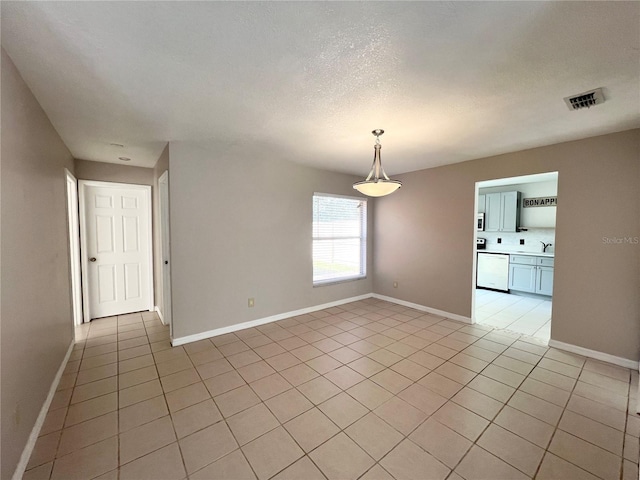 view of tiled empty room