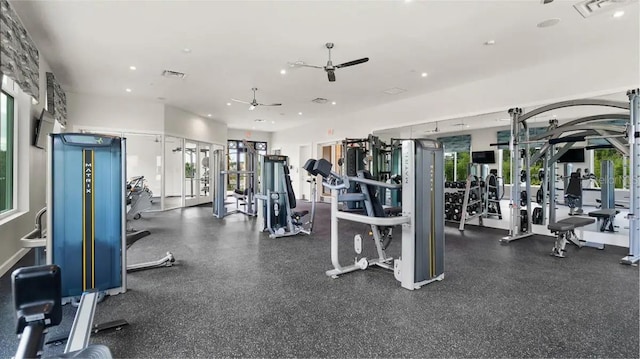 exercise room featuring ceiling fan