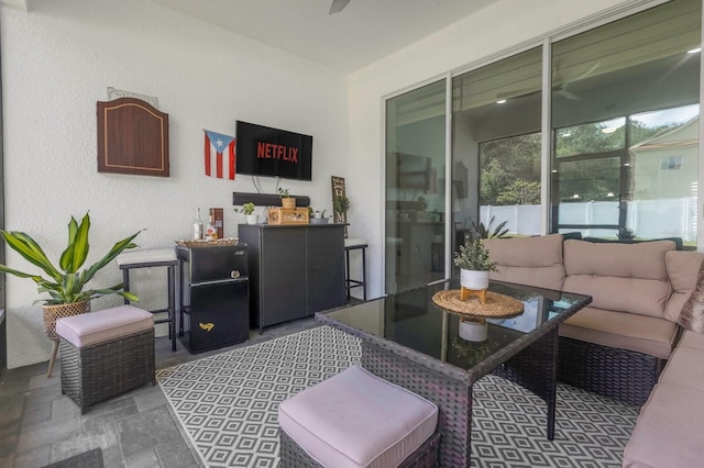 interior space featuring outdoor lounge area