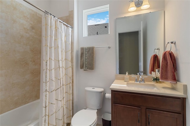 full bathroom with shower / bath combination with curtain, vanity, and toilet