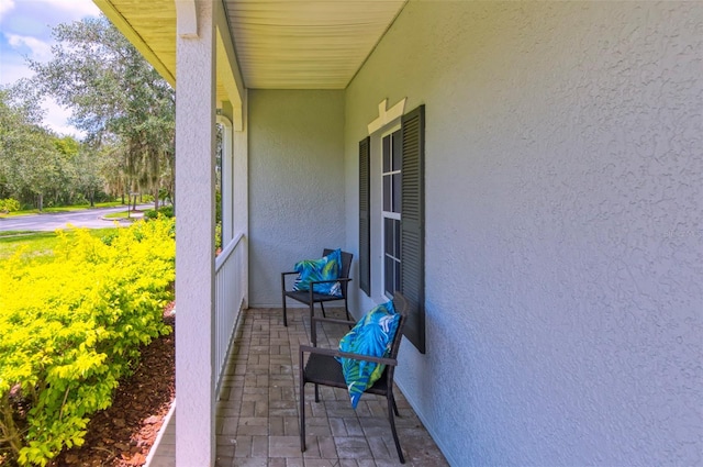 view of patio featuring covered porch