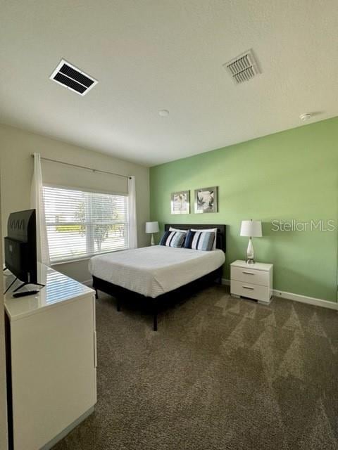 bedroom featuring carpet floors