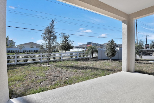 view of yard featuring a patio area