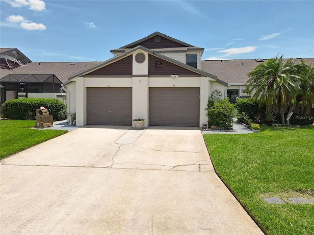 view of front of home featuring a front lawn