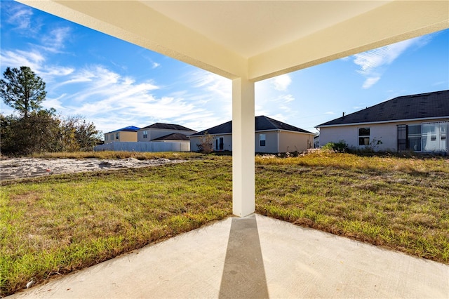 view of yard featuring a patio area