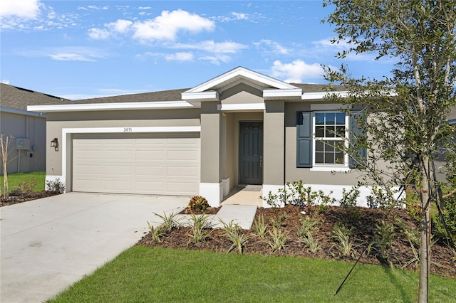 view of front facade with a garage