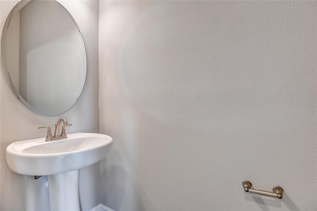 bathroom with sink