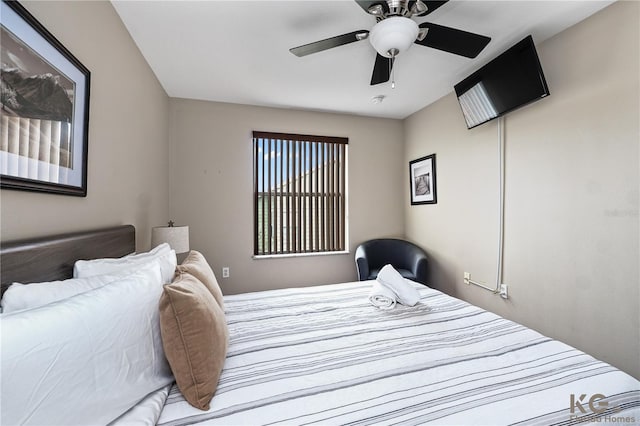 bedroom featuring ceiling fan