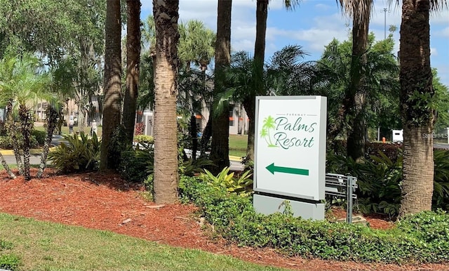 view of community / neighborhood sign