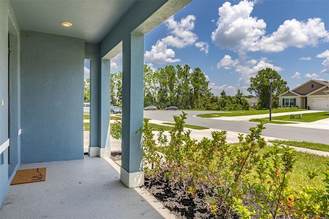 view of patio / terrace with covered porch