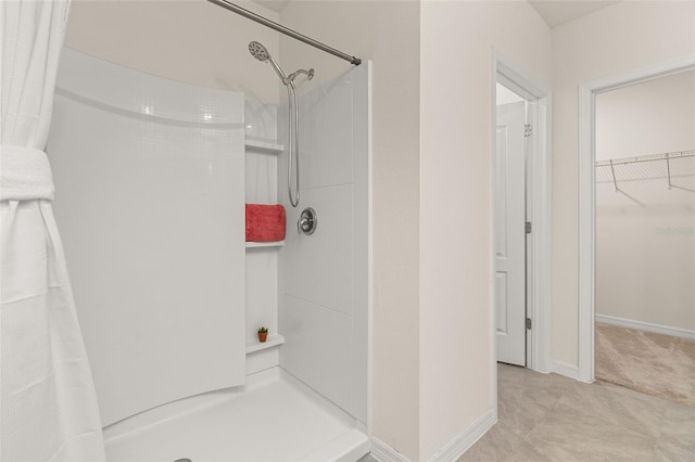 bathroom with curtained shower