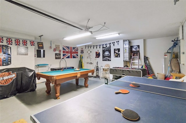 241 Grosvenor Loop, Davenport, FL 33897 - playroom featuring water heater, billiards table, and concrete flooring