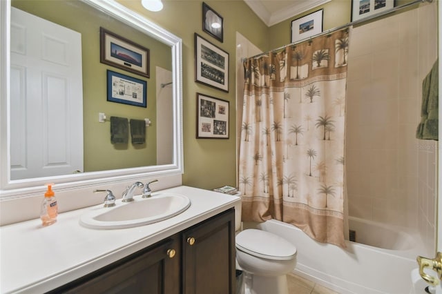 full bathroom with shower / bath combo with shower curtain, tile patterned floors, vanity, crown molding, and toilet