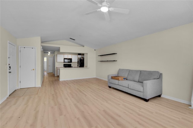 living room with light wood-style floors, lofted ceiling, baseboards, and ceiling fan