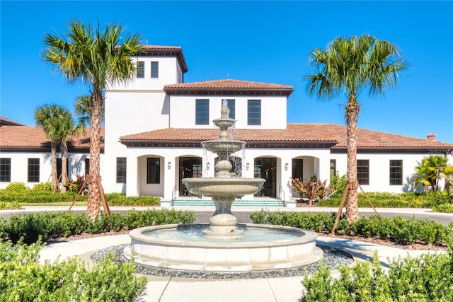 view of mediterranean / spanish-style home