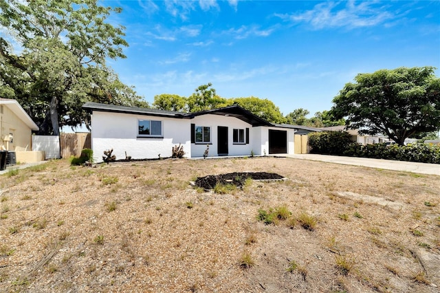 view of front of property