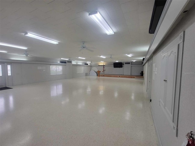 garage with ceiling fan