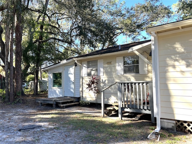 view of exterior entry